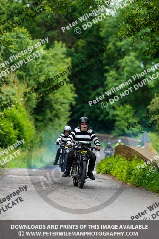 Vintage motorcycle club;eventdigitalimages;no limits trackdays;peter wileman photography;vintage motocycles;vmcc banbury run photographs